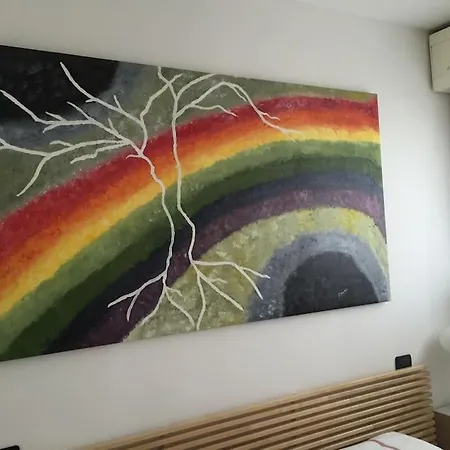 Flat Overlooking The Park דירה *