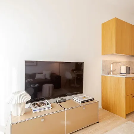 Appartement Design In Risorgimento Milaan