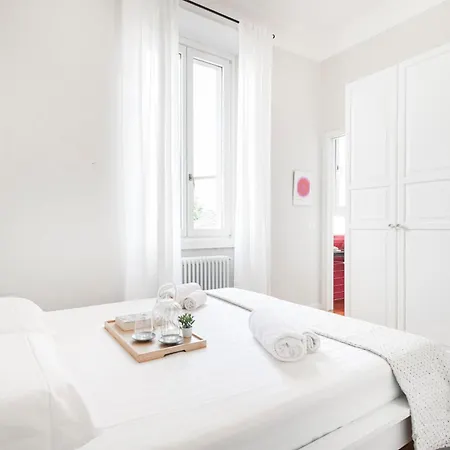 Apartment Easylife - - Crema 1 - Porta Romana Milan
