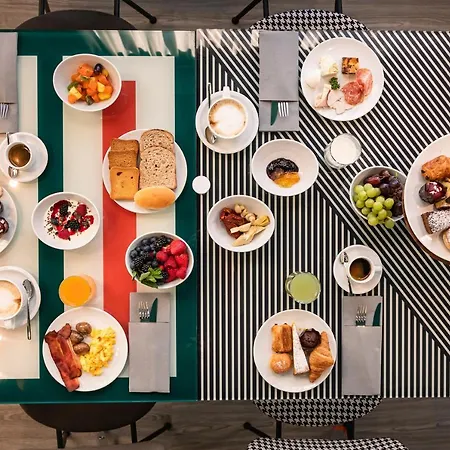 Atahotel Quark מלון 4*