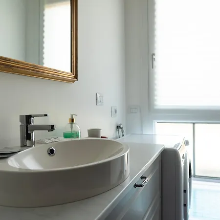 Youhosty - Soderini 25 Apartment