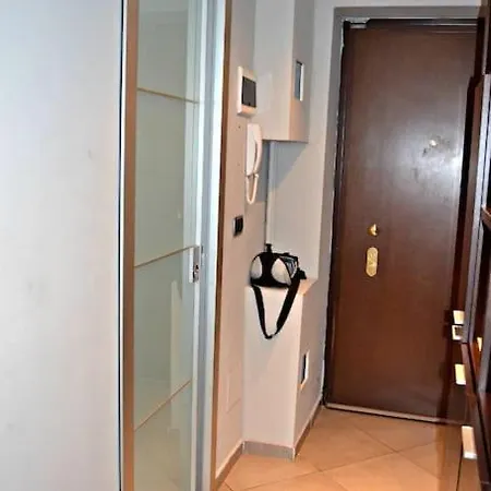 Confortable Flat Near Pz Firenze 아파트 *