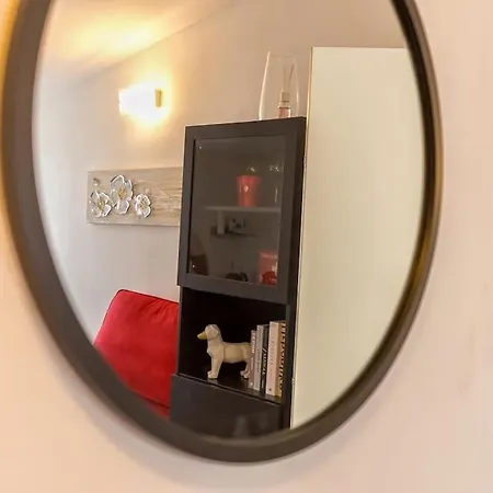 Unique & Strategic Flat, 50m From M4 Station Apartman *