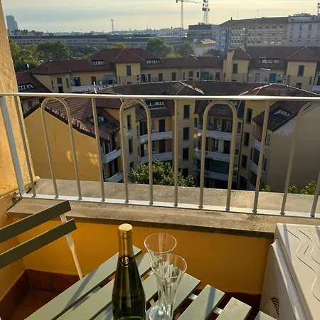 Attico Con Balcone In Centro A Isola Apartament *