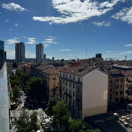 Isola- Attico Con Balcone Lejlighed