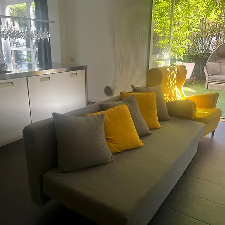 Apartament Loft Di Design Con Giardino Privato Mediolan