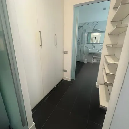 Apartament Loft Di Design Con Giardino Privato Mediolan