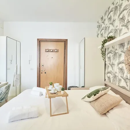 Easylife - - Muratori 10 - Porta Romana *