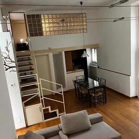 דירה Loft Downtown מילאנו