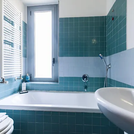 Youhosty - Rosmini 8 Apartment *
