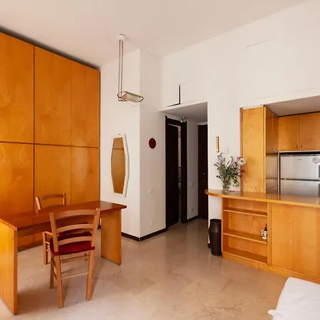 Youhosty - Lecco 11 Apartamento Milán