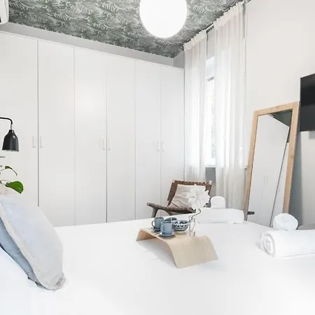 Апартаменты Easylife - - Achille Zezon 8 - *