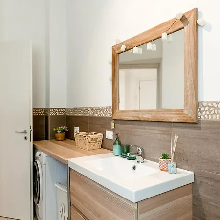 Favola House Isola 아파트