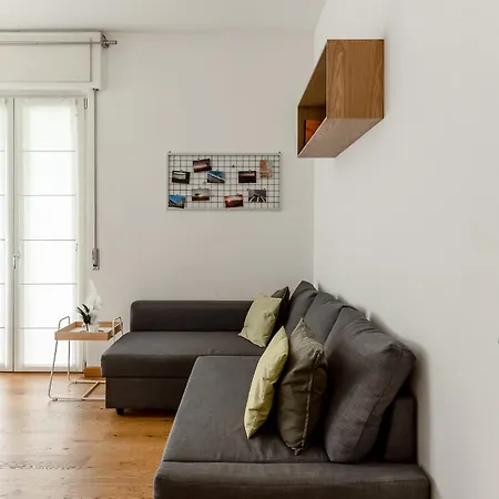 Favola House Isola * 밀라노