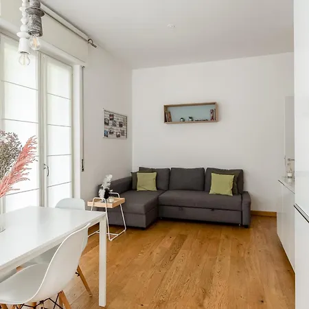 아파트 Favola House Isola *