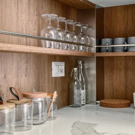 Farini 74 Design - Metro M3 Wifi Ac شقة *