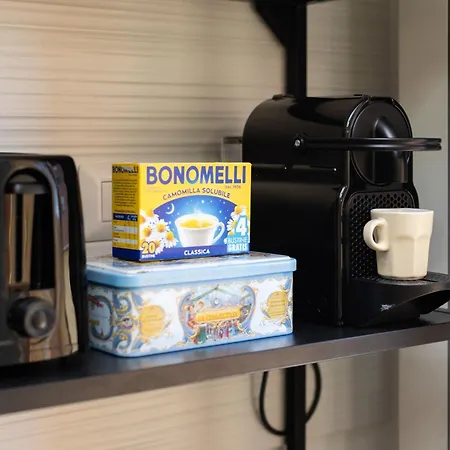 Tram Sotto Casa - In Duomo In Un Attimo * ميلان