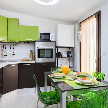 Apartman Tram Sotto Casa - In Duomo In Un Attimo *