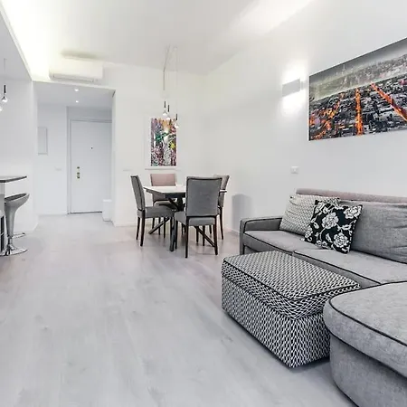 Via Filiberto Apartamento *