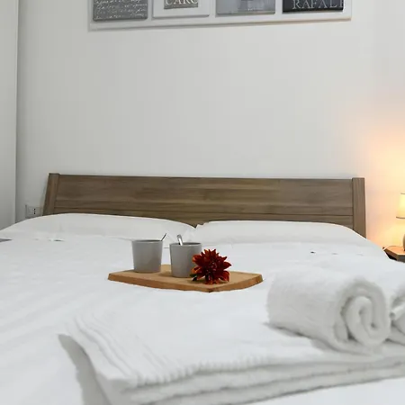 Apartment Nest For Two Three Min From Duomo *