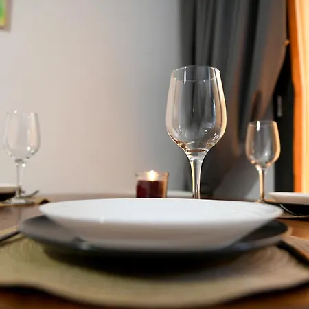 House Of Sunflowers 15 Min Da Duomo *