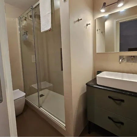 Eanna Scalo Porta Romana Prada Appartement