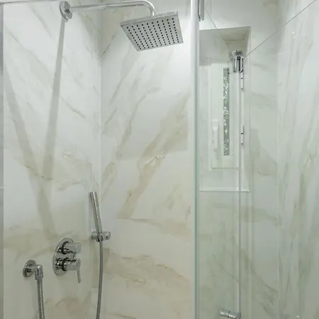 Lecco By Halldis Apartment *