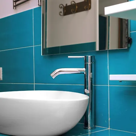 Boutique Loft On Navigli; Stylish Bright Apartment