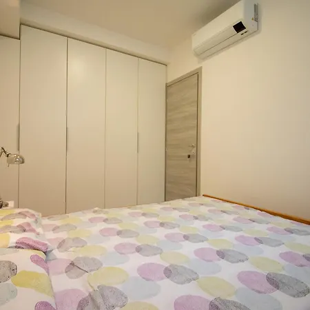 公寓 Meda's House - Cozy Modern Flat 米兰