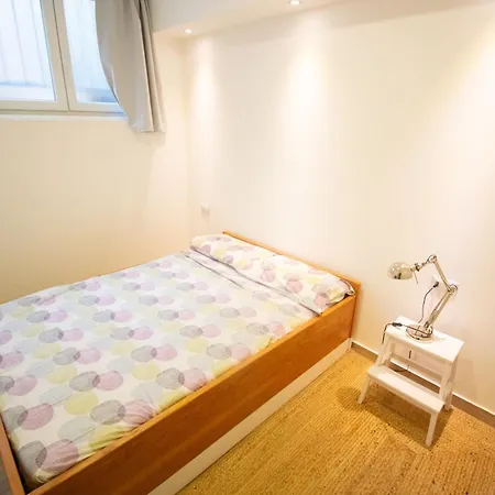 Meda's House - Cozy Modern Flat *