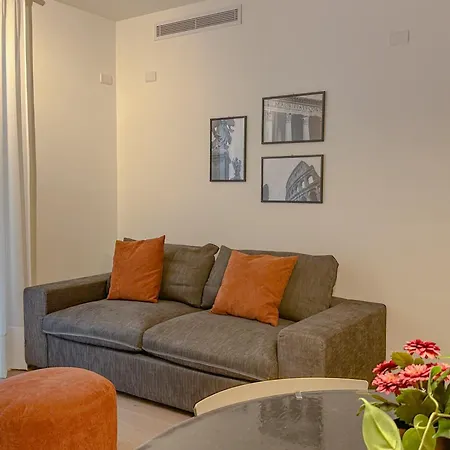 Menotti 11 - 15 Min Dal Duomo *