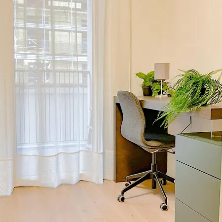 Menotti 11 - 15 Min Dal Duomo Appartement *