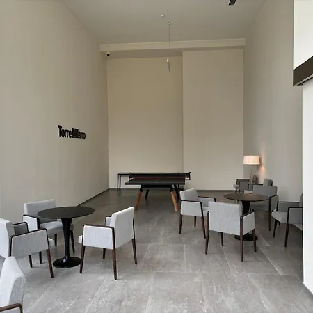 Apartament Torre Skyview Gym Pool & Rooftop Mediolan