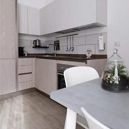 Cinema Station - 10 Mins Citycenter