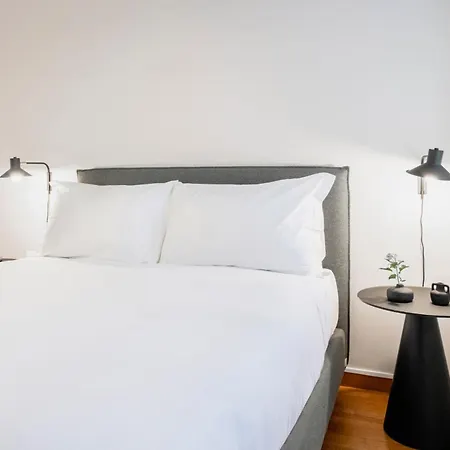 Relstay - Montenapoleone Milan