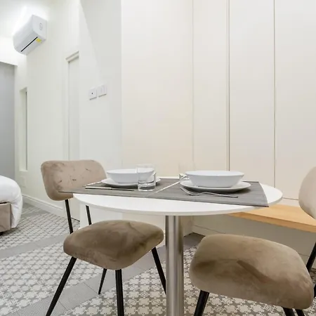 Centro Storico Vetra M4-studio 10min Walk Duomo * Milán