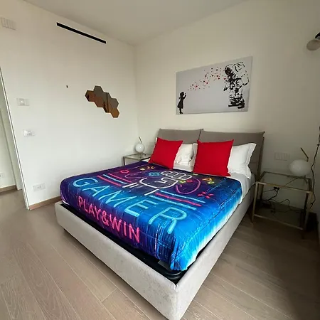 Torre Skyview Gym Pool & Rooftop Mediolan