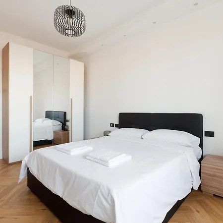 Paul House Buenos Aires *