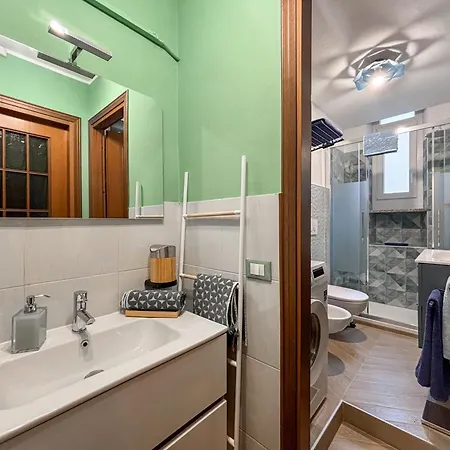 Elegant Three-room In Porta Romana * Milánó