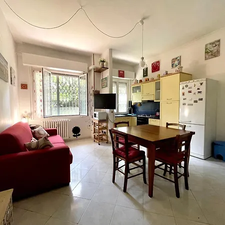 Alice's Retreat - Niguarda & Apartment Milan