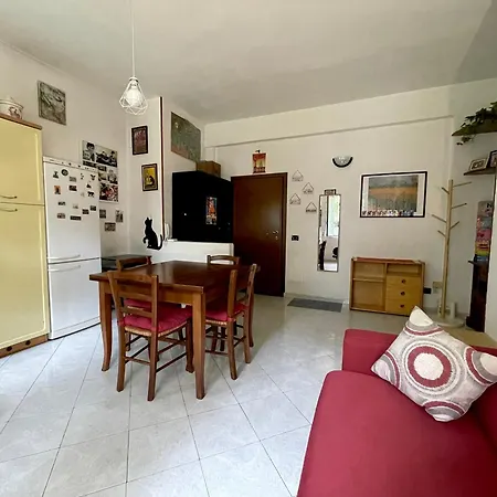 Alice's Retreat - Niguarda & Apartment *