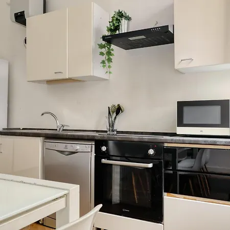 Chic Joivy Flats In The Centre Mailand