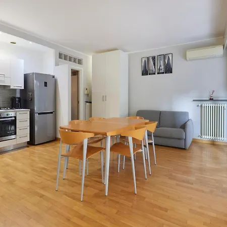 Bande Nere Studio- A Few Steps From Metro Apartment