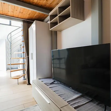 Primopiano - Tajani דירה