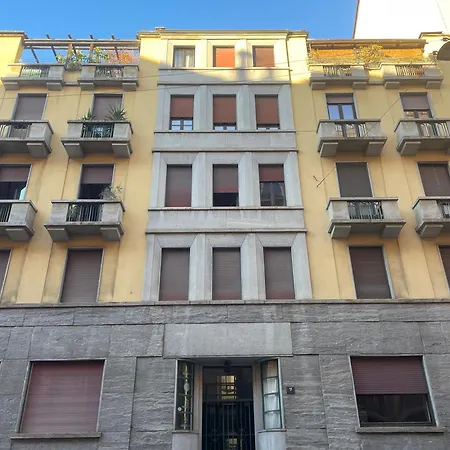Casa Angelo Design Flat - Milan, Porta Venezia, 3 Metro Stops Duomo Lägenhet *