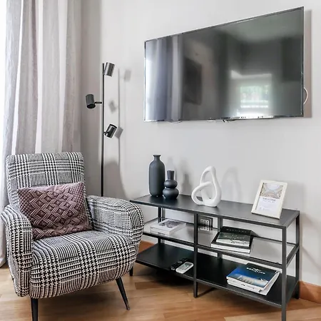 San Babila Executive - Discover The Historic Centre Of * Милан