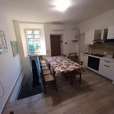 3 Station Free Parking *