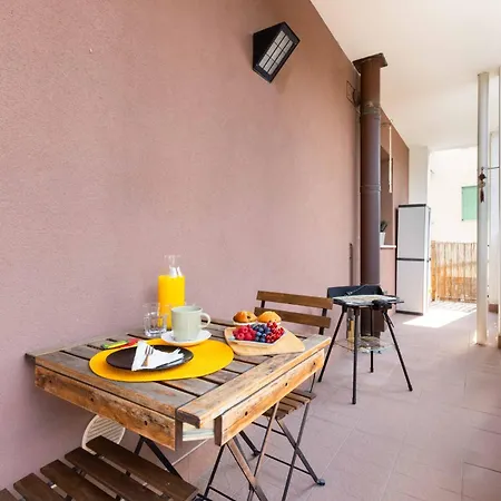 Terrace Con Parcheggio Incluso Milán