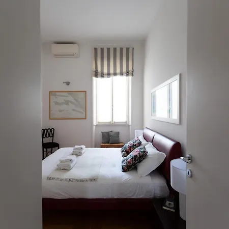 Appartement The Rent - Spacious Two-bedroom In Crocetta *