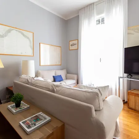 The Rent - Spacious Two-bedroom In Crocetta *